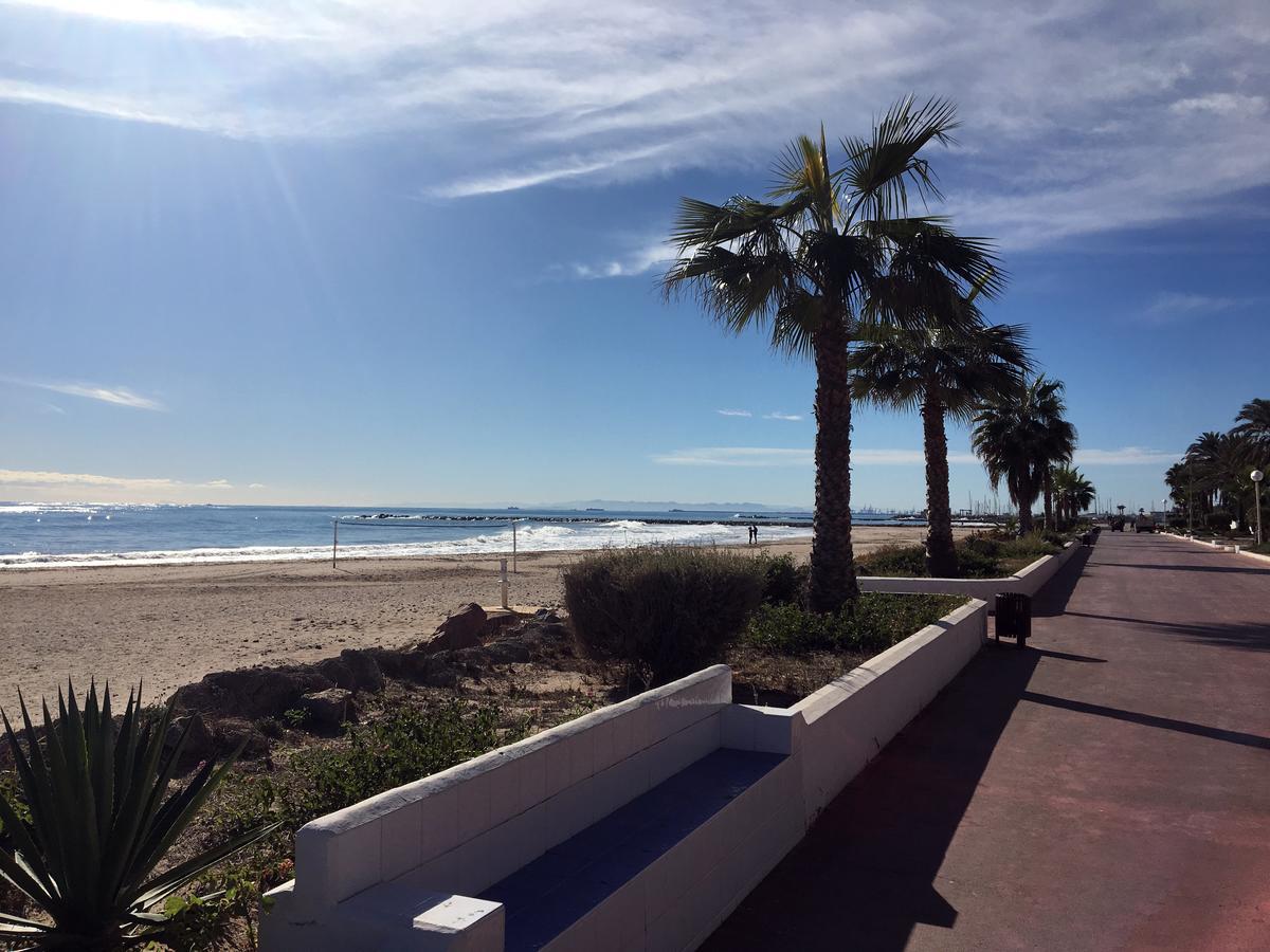 Apartamento Puigval Bagian luar foto
